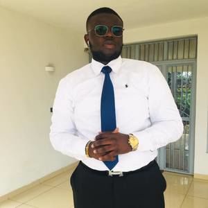 Meet your Posher, Moîse